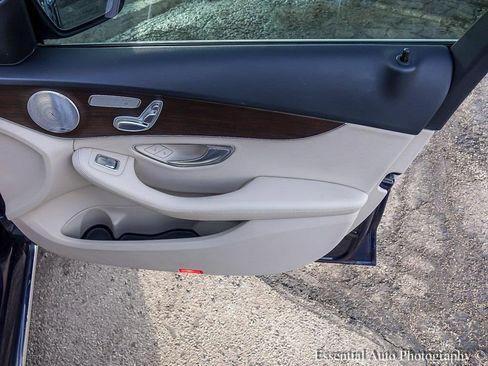 Used 2019 Mercedes-Benz C 300 4MATIC Sedan image 25