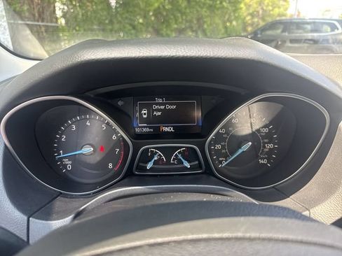 Used 2018 Ford Focus S FWD image 18