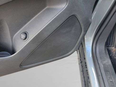 Used 2023 Chevrolet Equinox RS image 30