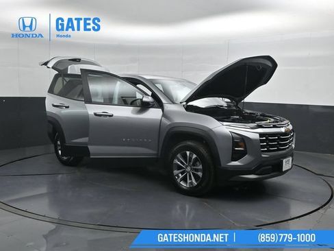 Used 2025 Chevrolet Equinox LT AWD/4WD image 56