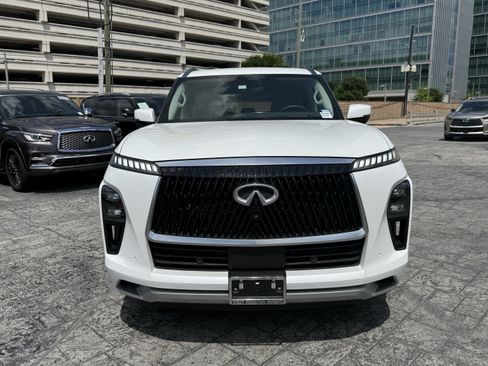 Certified 2025 INFINITI QX80 Luxe image 2