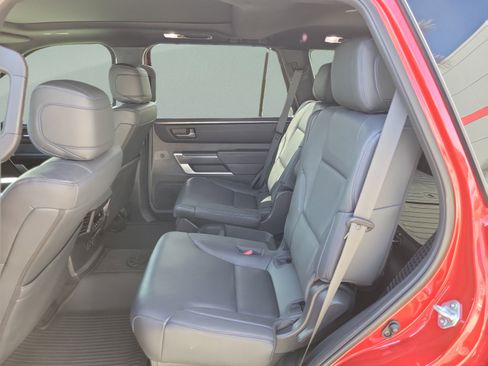 Certified 2025 Toyota Sequoia Platinum AWD/4WD image 27