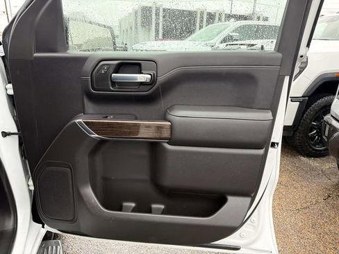 Used 2021 GMC Sierra 1500 Elevation AWD/4WD image 17