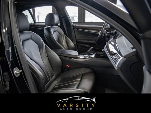 Used 2019 BMW 540i xDrive w/ Premium Package image 18