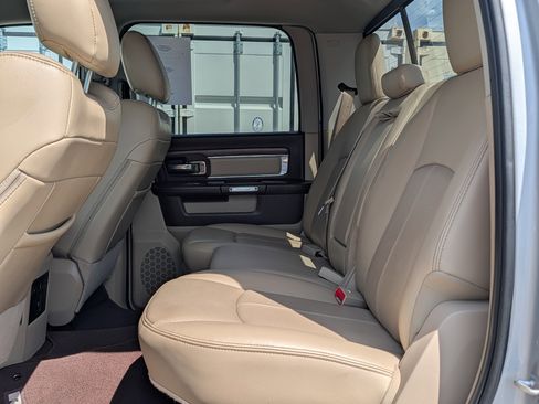 Used 2018 RAM 2500 Laramie image 17