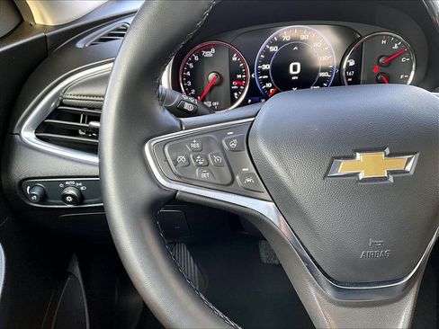 Used 2024 Chevrolet Malibu LT FWD image 14