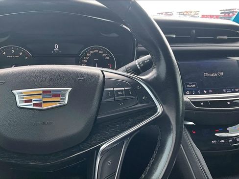 Used 2021 Cadillac XT5 Premium Luxury AWD/4WD image 18