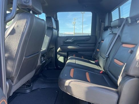 Used 2024 GMC Sierra 2500 AT4 w/ AT4 Preferred Package image 32