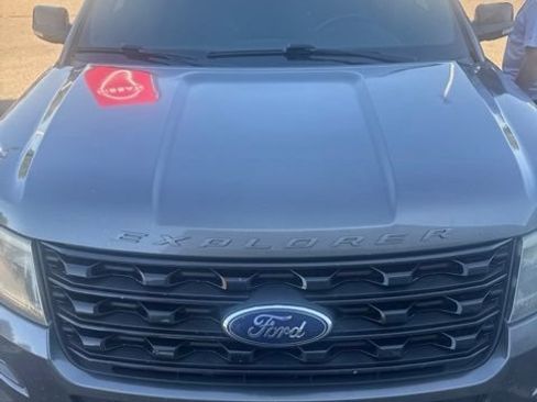 Used 2016 Ford Explorer Sport w/ Equipment Group 401A AWD/4WD image 6