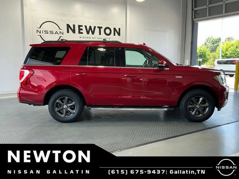 Used 2021 Ford Expedition XLT AWD/4WD image 9