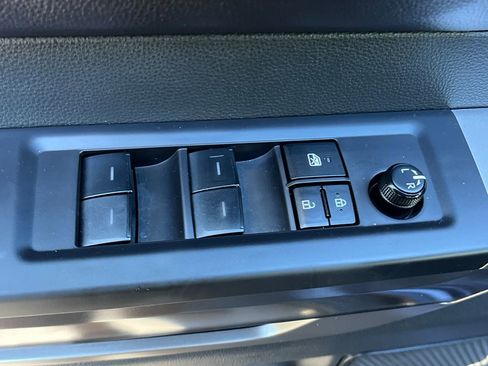 Used 2025 Toyota Tundra SR5 image 12