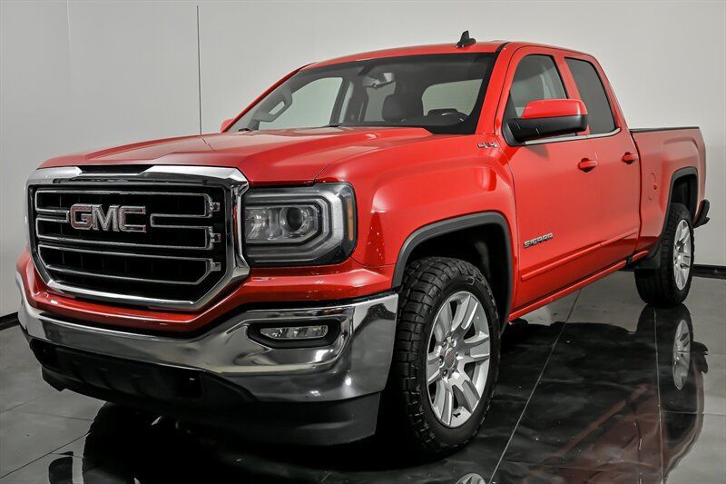Used 2019 GMC Sierra 1500 SLE w/ SLE Value Package AWD/4WD image 5