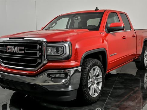 Used 2019 GMC Sierra 1500 SLE w/ SLE Value Package AWD/4WD image 5