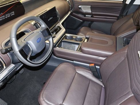 New 2025 Ford Expedition Max Platinum w/ Platinum Ultimate Package image 32