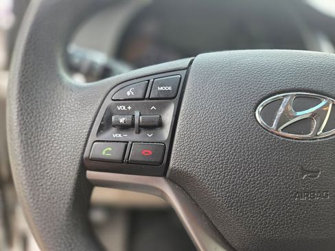Used 2018 Hyundai Tucson SEL AWD/4WD image 16