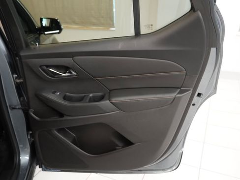 Used 2018 Chevrolet Traverse LT FWD image 24