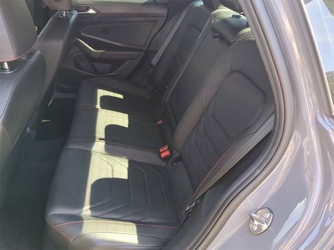 Used 2021 Volkswagen Jetta GLI Autobahn image 16