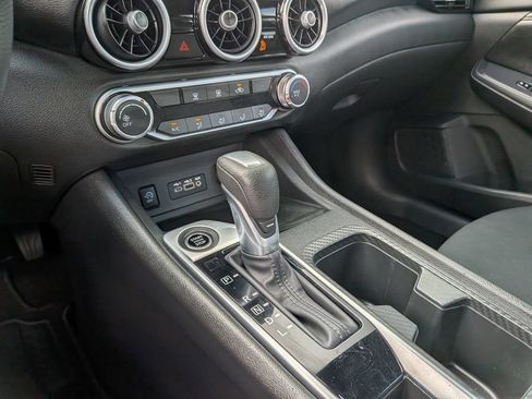 Certified 2025 Nissan Sentra SV FWD image 25