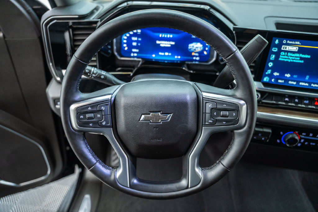 Used 2026 Chevrolet Silverado 1500 RST AWD/4WD image 36