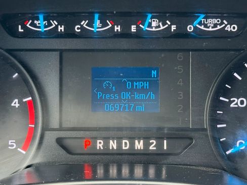 Used 2017 Ford F550 2WD Regular Cab Super Duty image 12