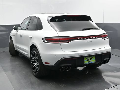 Used 2025 Porsche Macan AWD/4WD image 28