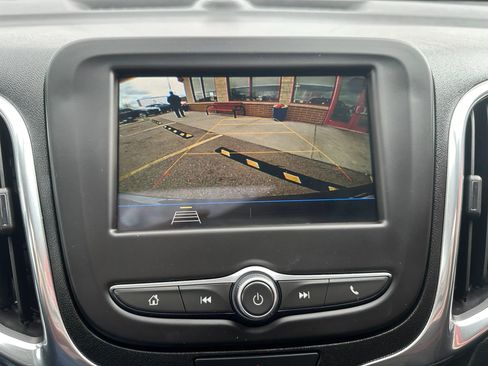 Used 2019 Chevrolet Equinox LT FWD image 19