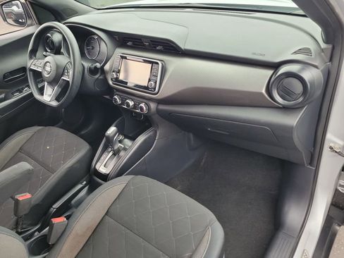 Used 2019 Nissan Kicks S FWD image 26