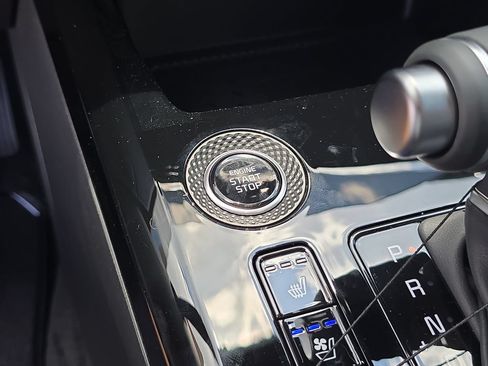 New 2026 Kia Niro FWD image 28