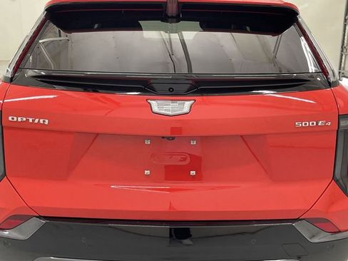 New 2025 Cadillac Optiq Sport 2 w/ LPO, Floor Liner Package image 19