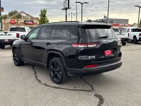 Used 2023 Jeep Grand Cherokee L Laredo AWD/4WD image 4
