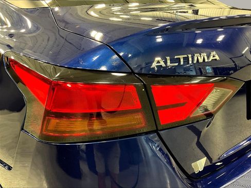 Used 2019 Nissan Altima 2.5 SR FWD image 23