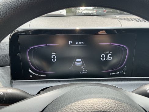 Certified 2024 Kia Seltos LX AWD/4WD image 19