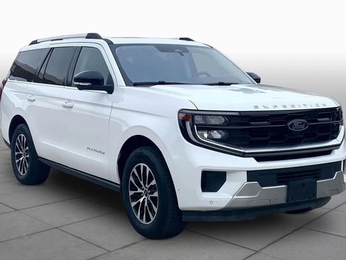 Used 2025 Ford Expedition Platinum AWD/4WD image 3