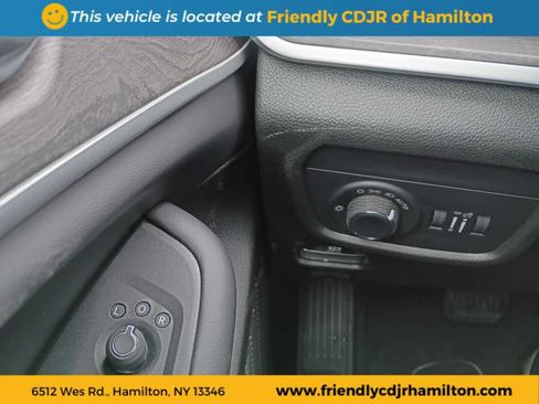 New 2026 Jeep Grand Cherokee Altitude image 17