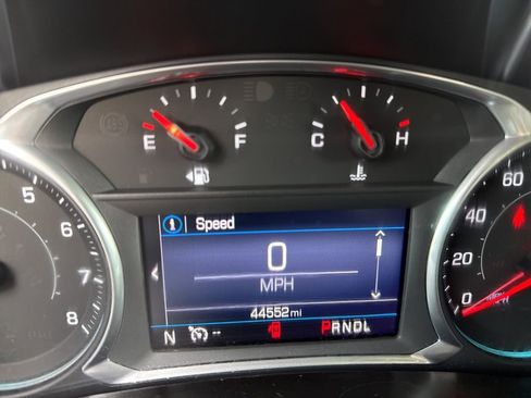 Used 2022 Chevrolet Equinox LT image 18