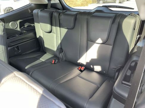 Certified 2025 Subaru Ascent Bronze Edition w/ Onyx Package image 11