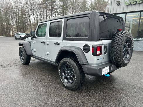 Used 2023 Jeep Wrangler Unlimited w/ Cold Weather Group AWD/4WD image 7