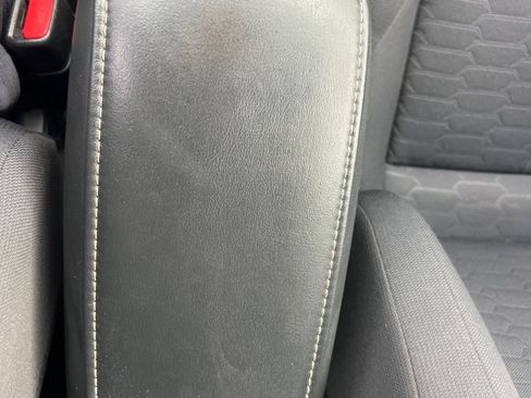 Used 2019 Toyota Corolla SE FWD image 32