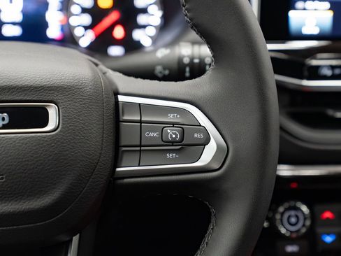 New 2026 Jeep Compass Latitude AWD/4WD image 14