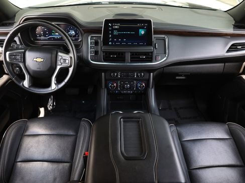 Used 2023 Chevrolet Tahoe Premier RWD image 2