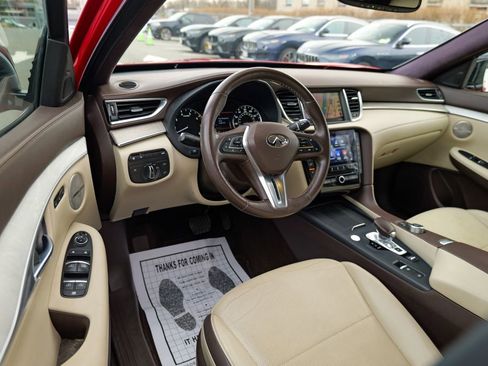 Used 2019 INFINITI QX50 Essential w/ Sensory Package image 14