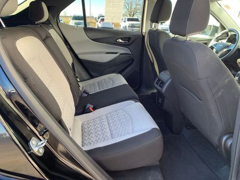 Used 2024 Chevrolet Equinox LS w/ LS Convenience Package image 16