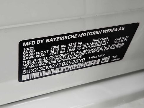 Used 2026 BMW X7 xDrive40i w/ M Sport Package image 26