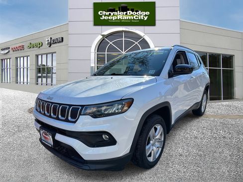 Used 2022 Jeep Compass Latitude w/ Convenience Group image 6