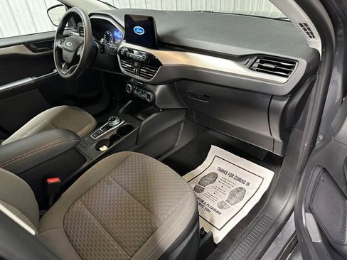 Used 2022 Ford Escape SE image 8