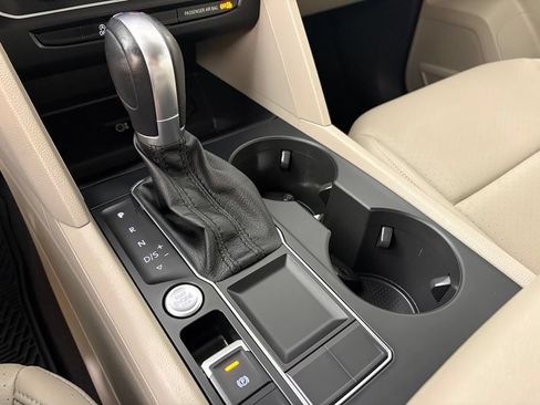Used 2019 Volkswagen Atlas SE FWD image 36
