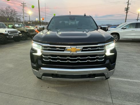 Used 2023 Chevrolet Silverado 1500 LTZ w/ LTZ Premium Package image 3