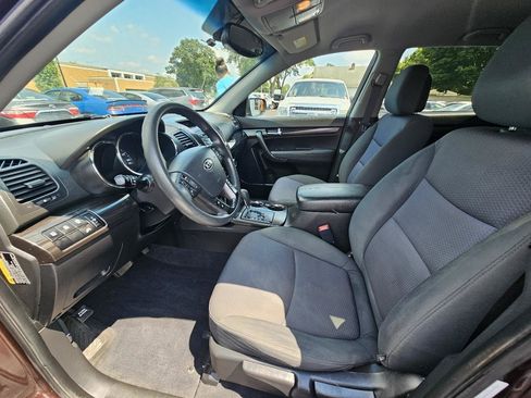 Used 2013 Kia Sorento LX FWD image 18