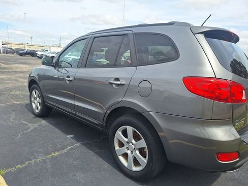 Used 2009 Hyundai Santa Fe Limited FWD image 3
