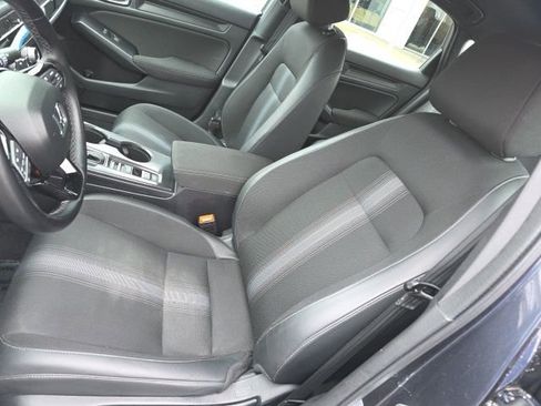 Used 2025 Honda Civic Sport image 21